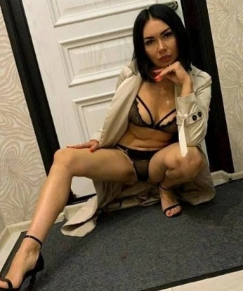 Живу в Москве и знаю все ее секреты. 😉
Мои услуги на высшем уровне: классический и эротический массаж, стриптиз, оральный и классический секс, ролевые игры и многое другое. Могу быть твоей подружкой на время или идеальной партнершей для встречи в обществе.
Ты будешь в полном восторге от моей красоты и страсти, которую я приношу в каждую встречу. Мои фото 100% реальны, так что можешь быть уверен в том, что я такая же сексуальная, как на них.
Отзывы моих довольных клиентов говорят сами за себя. Не упусти возможность исполнить свои самые сокровенные фантазии со мной. Ты заслуживаешь только лучшего!
📲 Звони или пиши мне прямо сейчас, и мы можем договориться о встрече в Москве. Поверь мне, ты не пожалеешь, что встретил меня. Я жду тебя с нетерпением! 💋 Катерина