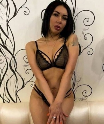 Живу в Москве и знаю все ее секреты. 😉
Мои услуги на высшем уровне: классический и эротический массаж, стриптиз, оральный и классический секс, ролевые игры и многое другое. Могу быть твоей подружкой на время или идеальной партнершей для встречи в обществе.
Ты будешь в полном восторге от моей красоты и страсти, которую я приношу в каждую встречу. Мои фото 100% реальны, так что можешь быть уверен в том, что я такая же сексуальная, как на них.
Отзывы моих довольных клиентов говорят сами за себя. Не упусти возможность исполнить свои самые сокровенные фантазии со мной. Ты заслуживаешь только лучшего!
📲 Звони или пиши мне прямо сейчас, и мы можем договориться о встрече в Москве. Поверь мне, ты не пожалеешь, что встретил меня. Я жду тебя с нетерпением! 💋 Катерина